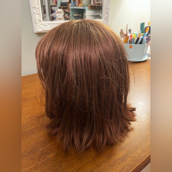 Fun wig with bangs - Picture 4 of 7